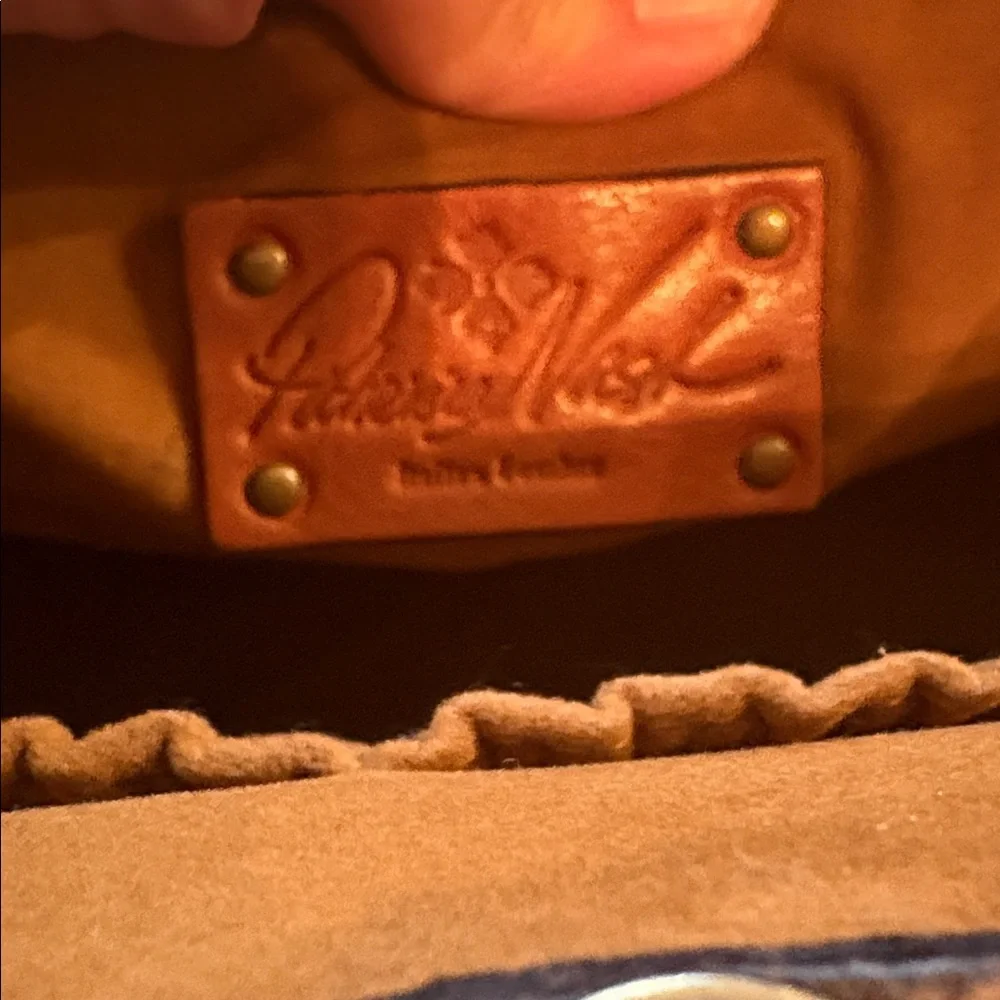 Patricia Nash brown tooled leather western purse with tassel - Picture 9 of 14